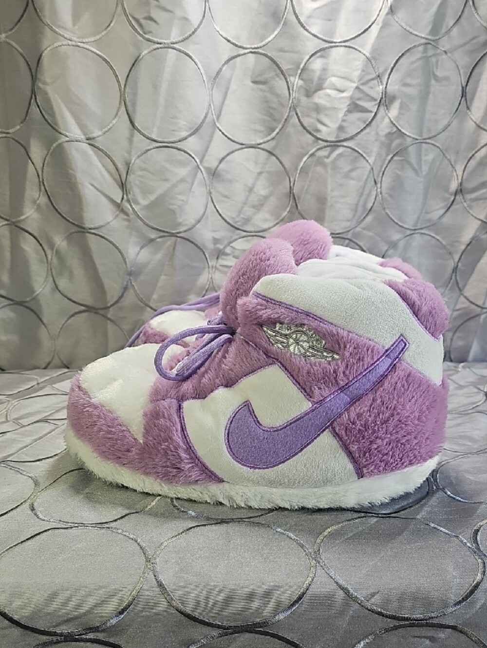 Jordan Lavender and White Plush Women's Slip-On Slippers - Picture 3 of 8